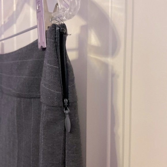 The Limited pin-stripe slacks - Picture 4 of 8